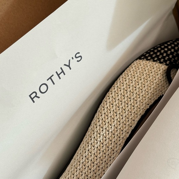 NEW!! Rothy’s - The Ballet Flat - Picture 3 of 5